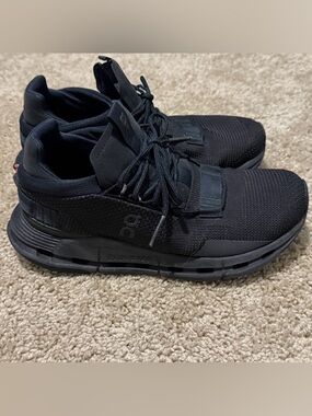 On Cloudnova Running Shoes Black Women’s Size 7 Athletic Sneaker